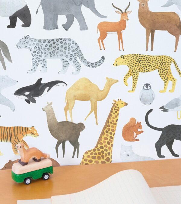 living-earth-kids-wallpaper-animals-pattern (1)