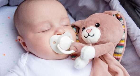 Préparer bébé à sa première rentrée en crèche ou chez la nounou : conseils pour une transition en douceur