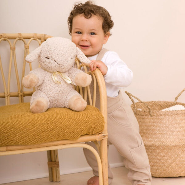 7303-Z8_lifestyle_29_square_be20ba14-af2a-4ad1-9ccc-e28e3f9d4cc4