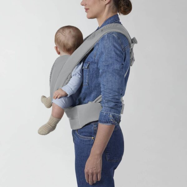 cyb_24_int_y090_coyacarrier_thgr_frontcarrying_child_18f627af6e10b770