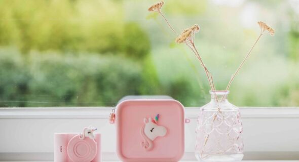 Éveil et motricité : profiter du jardin avec bébé au printemps